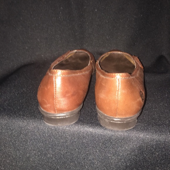 👠Born Size 7 Flat Shoes - Picture 4 of 4